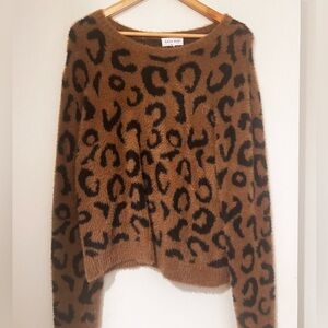 Bella Dahl Brown & Black Leopard-Print Fuzzy Crewneck Sweater